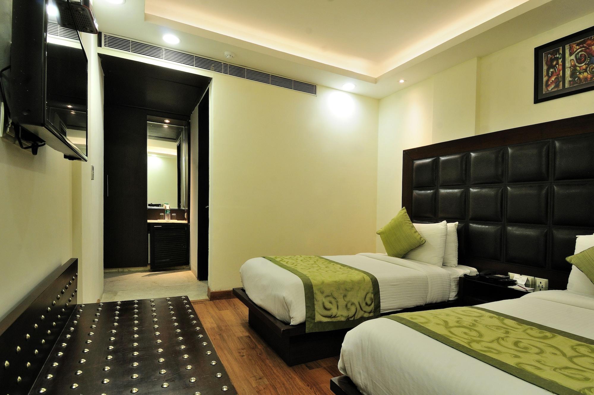 The Grand Orion - Kailash Colony Hotel