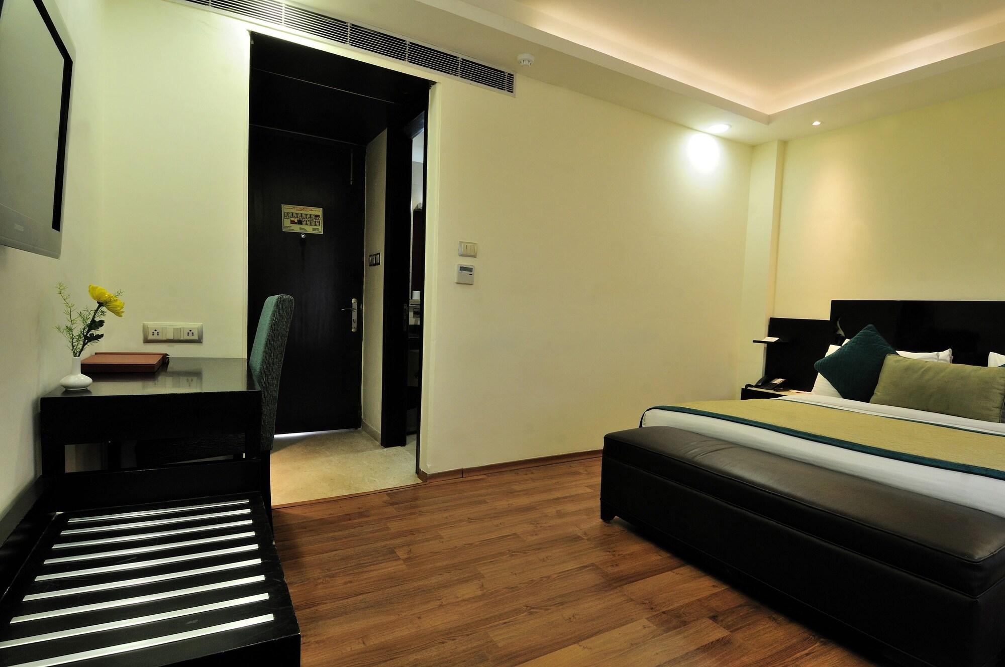 The Grand Orion - Kailash Colony Hotel New Delhi